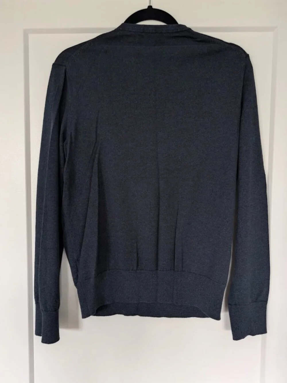 Banana Republic Luxury Blend V-Neck Sweater in Men's Medium